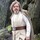 Ilustración para el artículo titulado Mark Hamill matiza sus alarmantes declaraciones sobre el futuro de Luke Skywalker